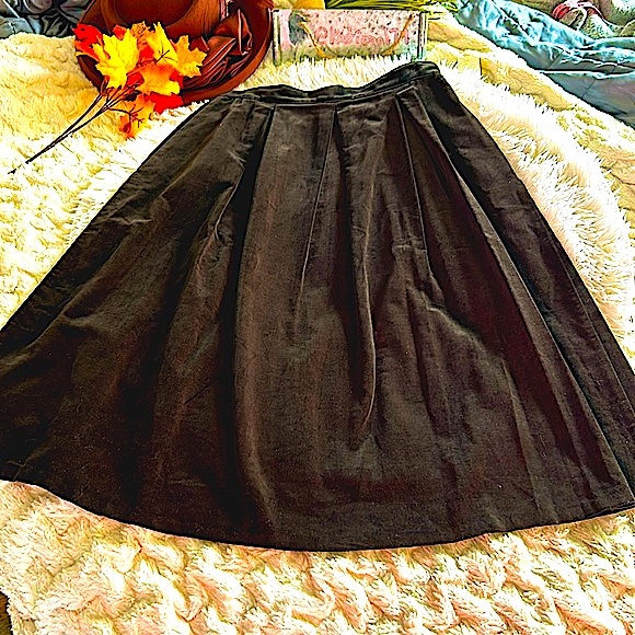 Gunne Sax Dresses & Skirts - Vintage Gunne Sax Jessica’s Gunnies chocolate brown pleated velvet midi skirt